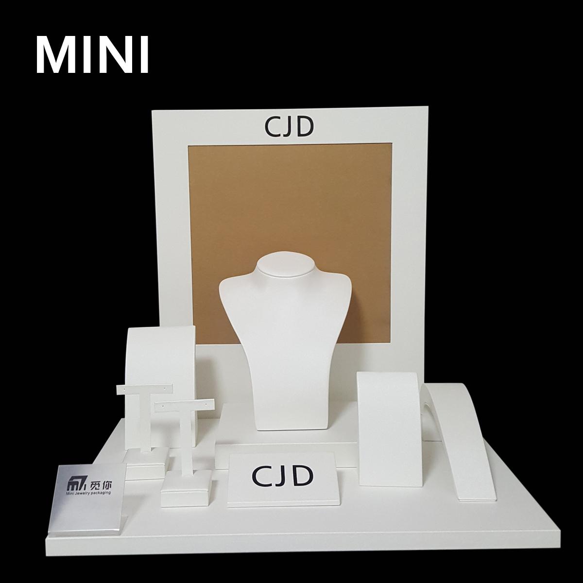 White leather customized jewelry displays for 