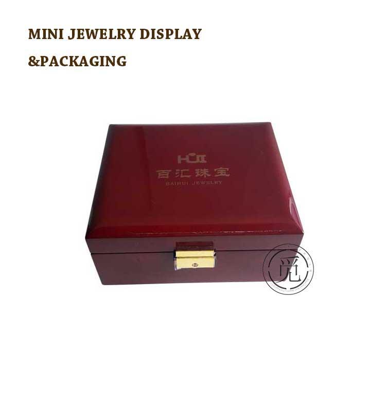 Glossy lacquer solid lid hard wood jewelry box