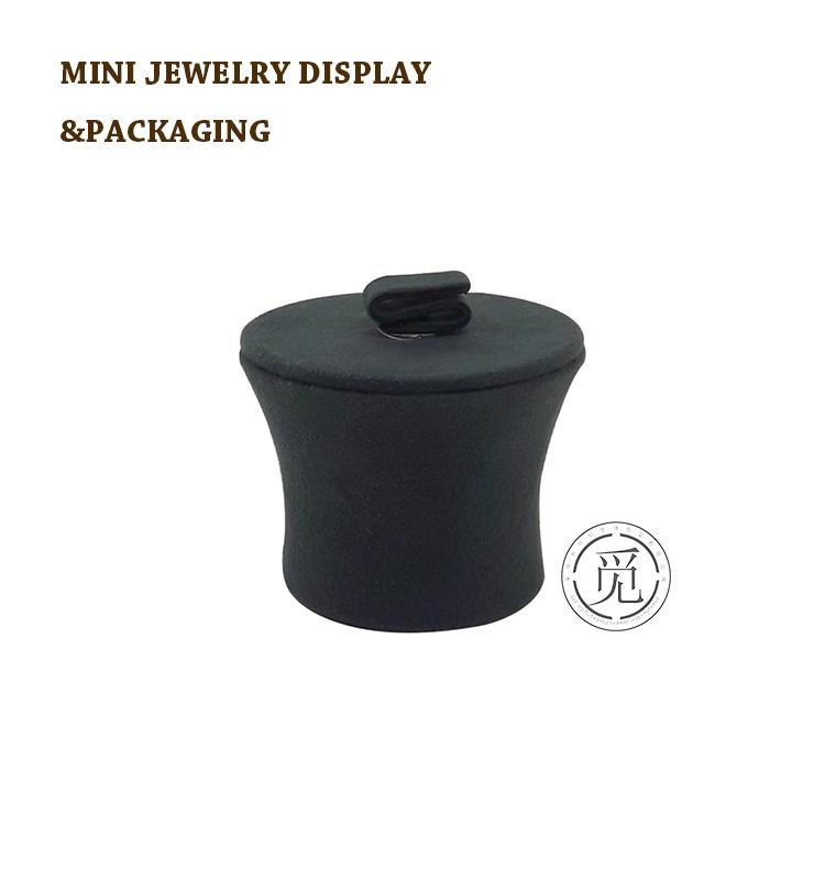 Black Leather Circular Display Stand for Ring,